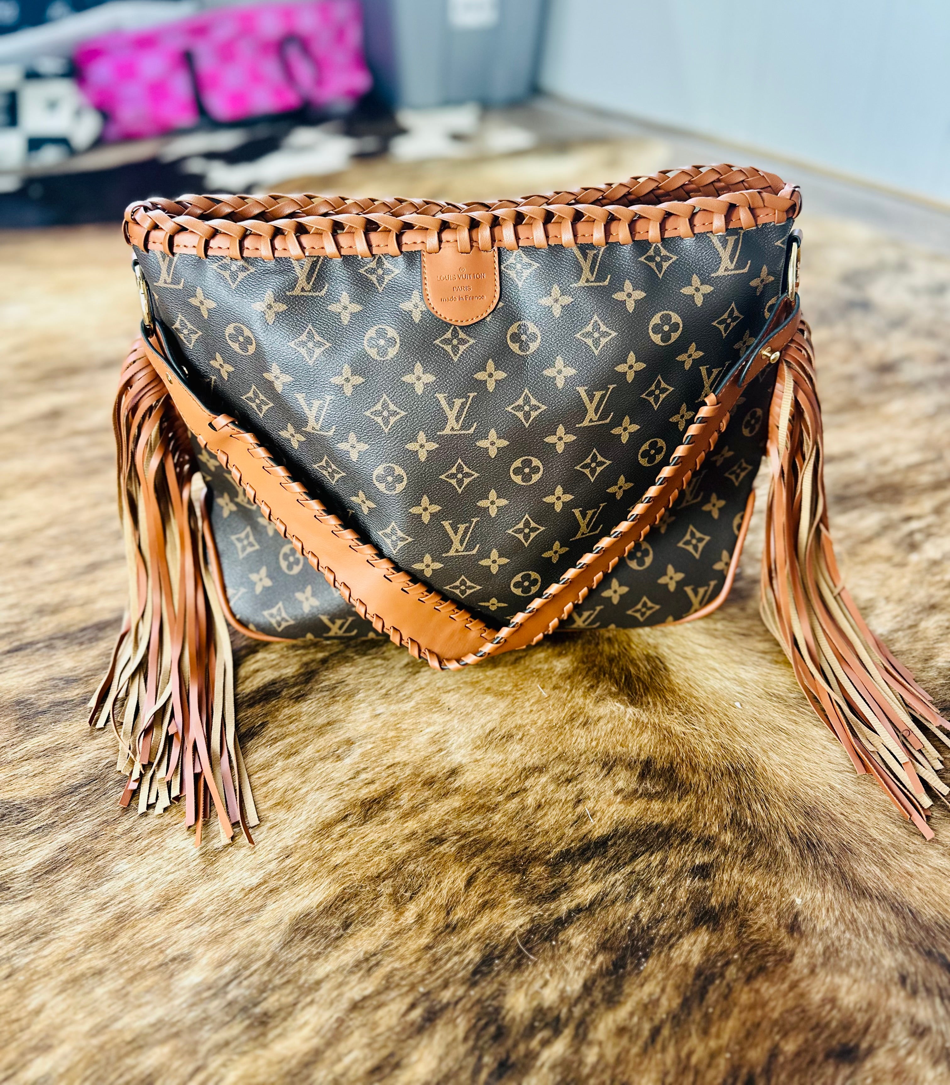 Fringe Shoulder Purse **PRE ORDER**