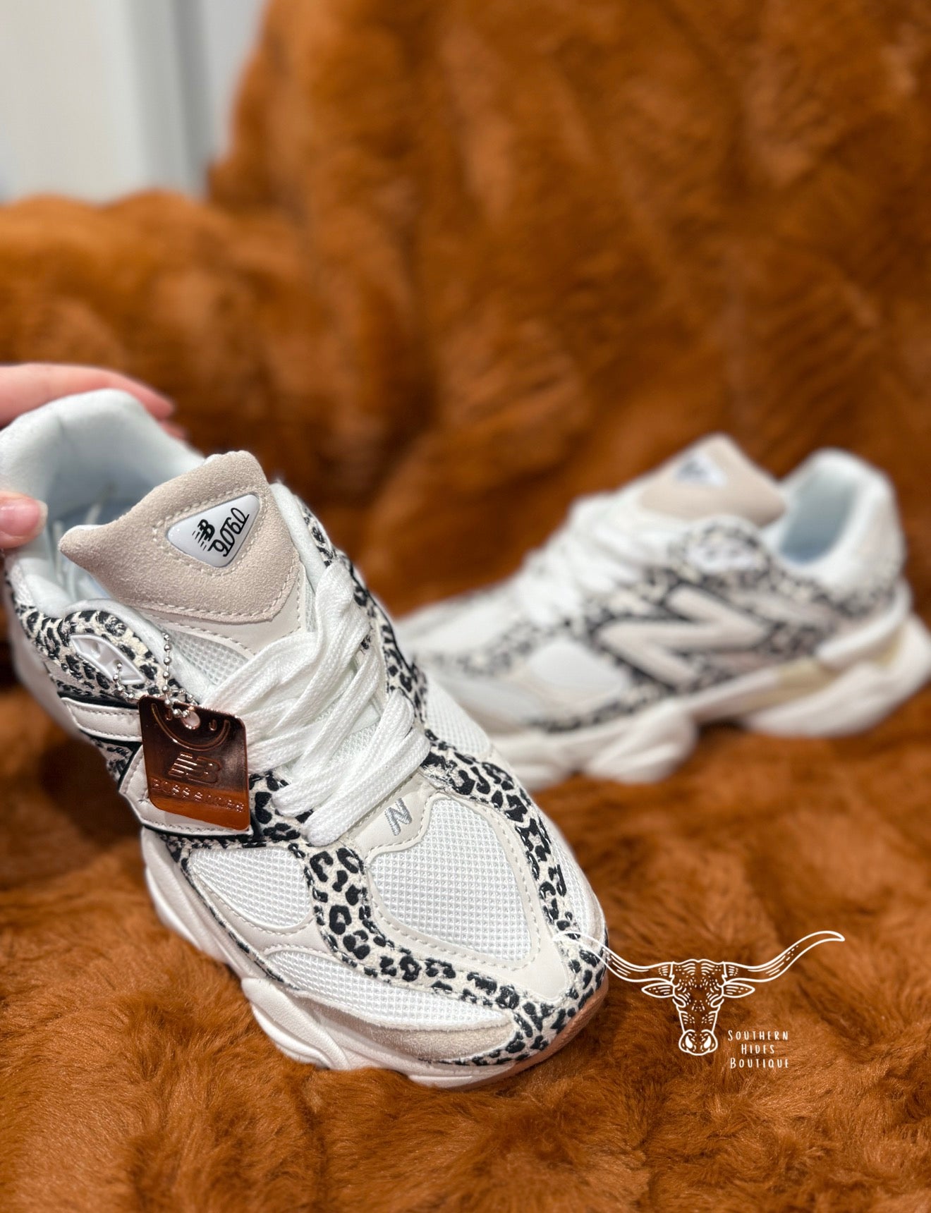Leopard 9060 Sneakers