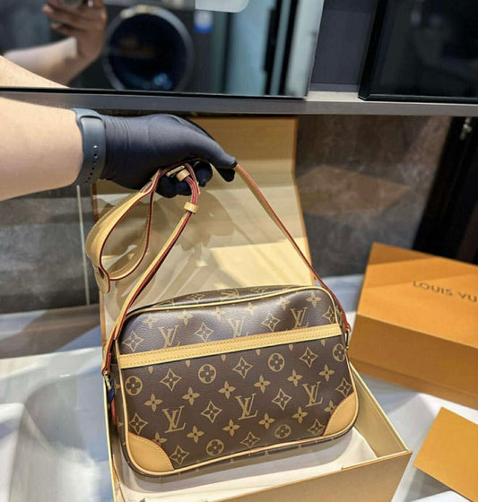 Trocadero Handbag