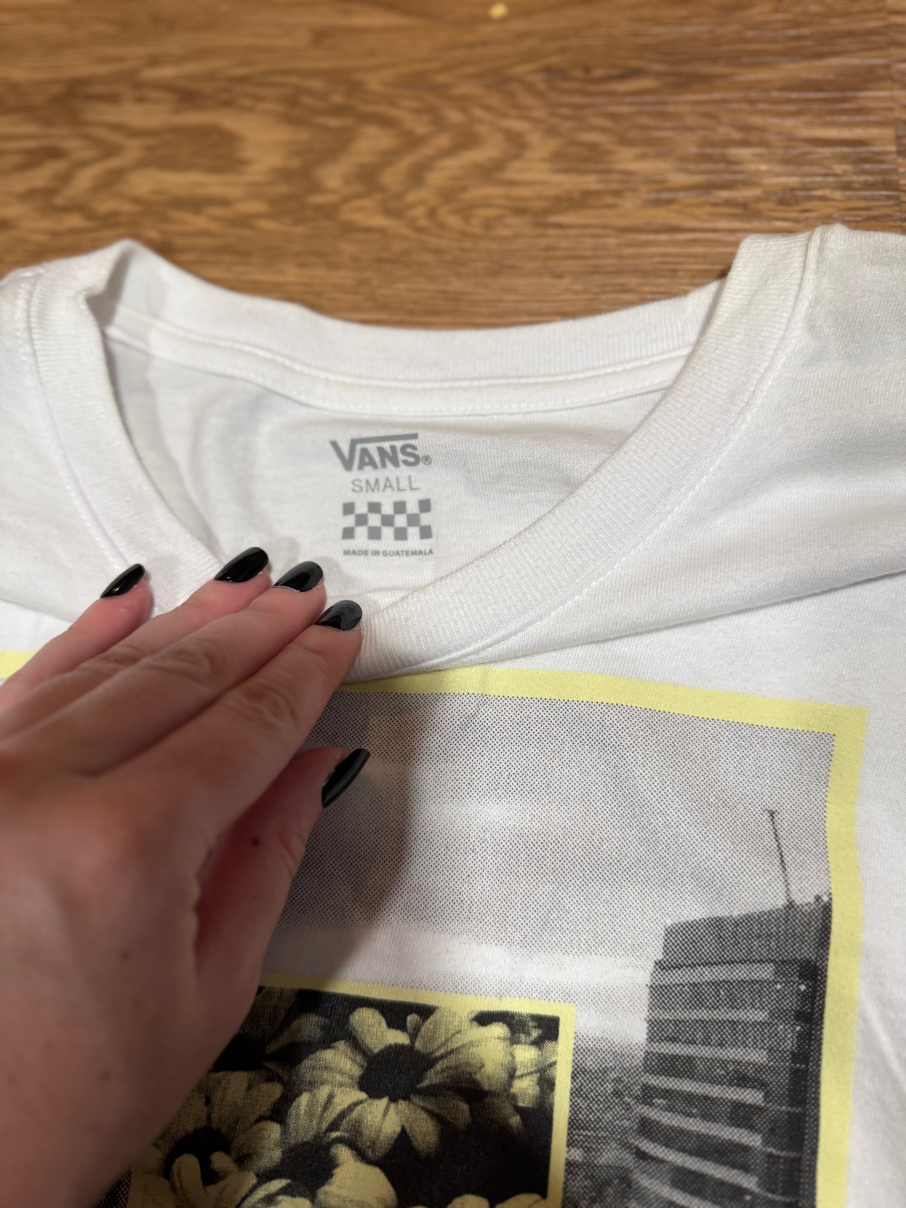 Vans Long Sleeve Tee Size Small