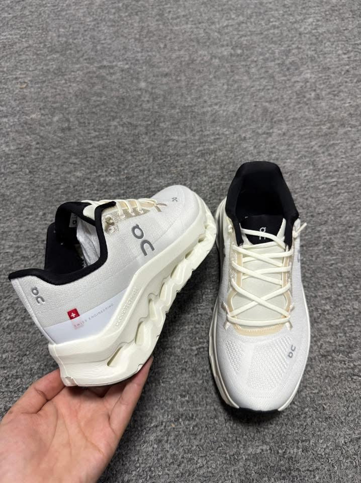 Sneakers **PRE ORDER**